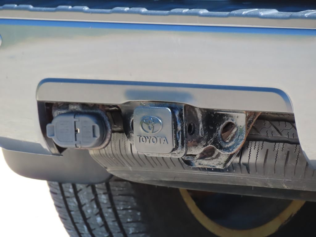 Used 2013 Toyota Sequoia Platinum AWD/4WD image 19