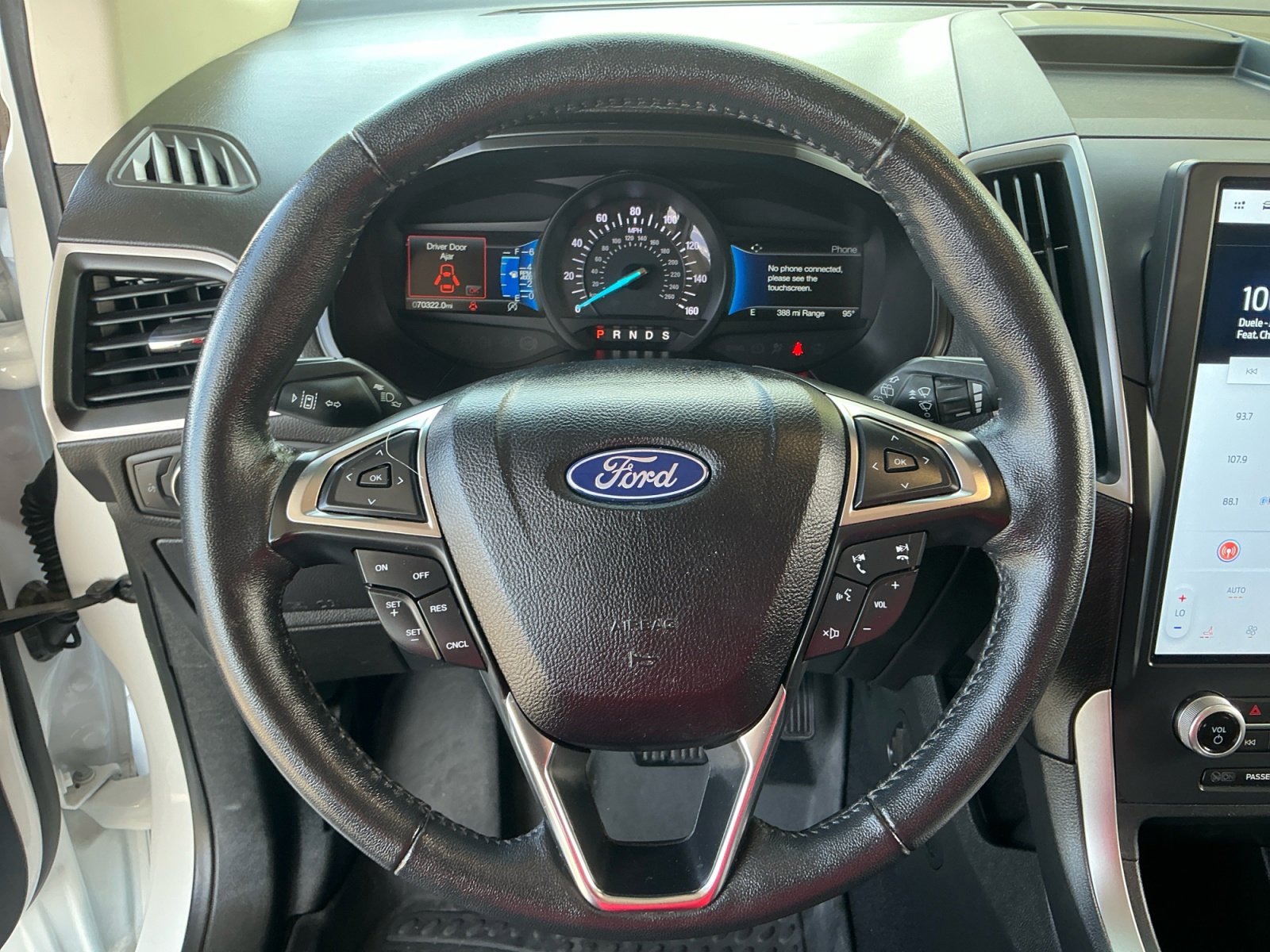 Used 2022 Ford Edge SEL AWD/4WD image 9
