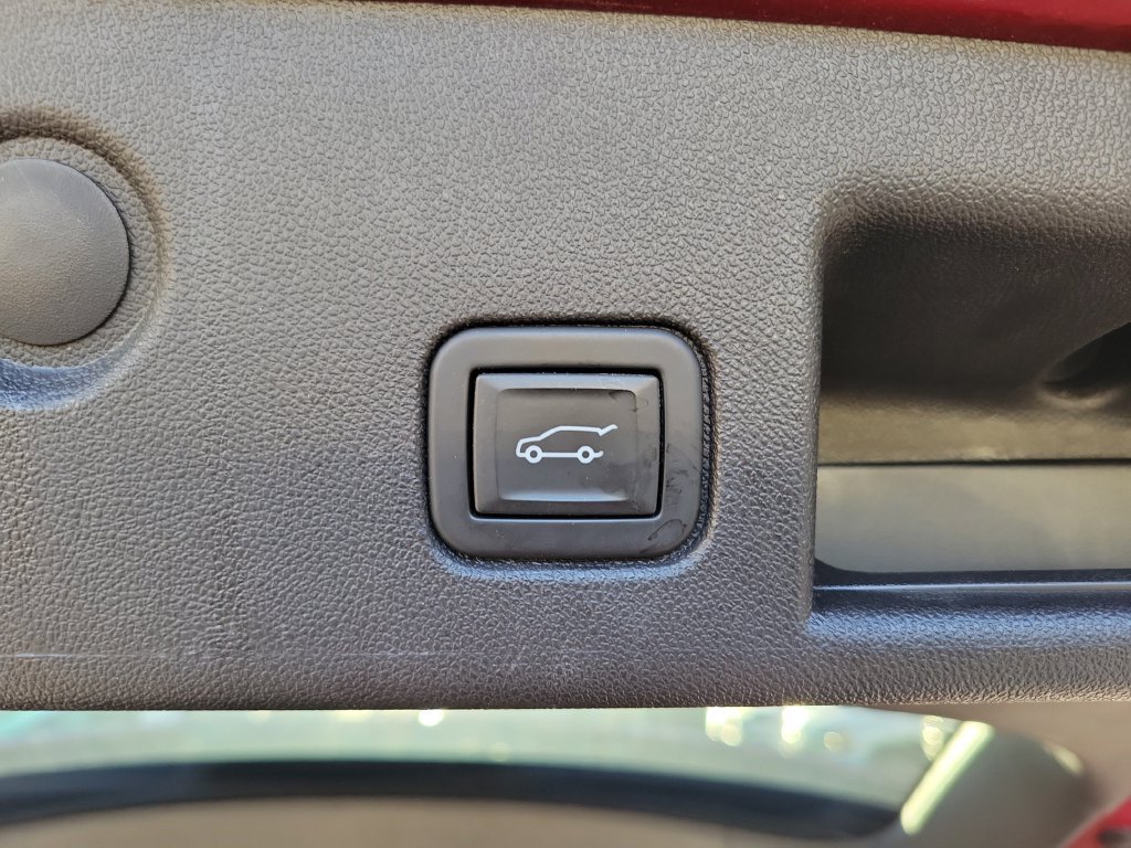 Used 2024 Chevrolet Equinox RS w/ RS Leather Package FWD image 15