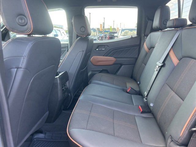 Used 2024 GMC Canyon AT4 w/ Technology Package image 28