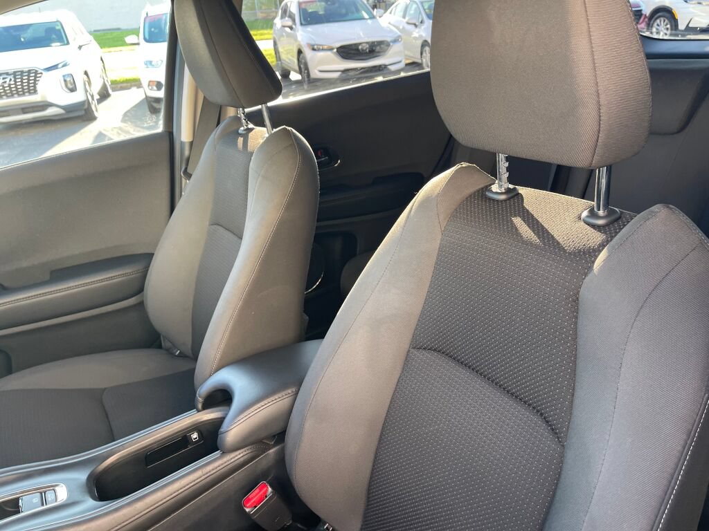 Used 2022 Honda HR-V EX image 6