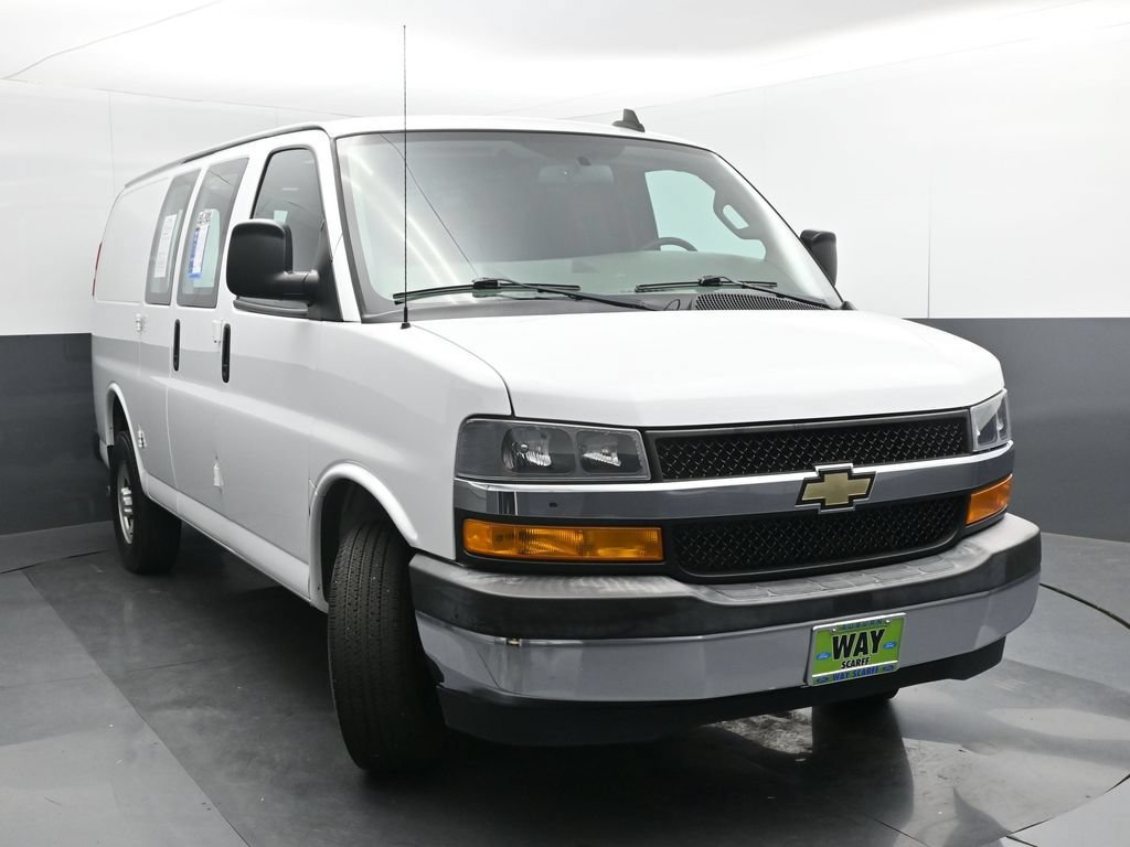 Used 2020 Chevrolet Express 2500 w/ Driver Convenience Package RWD image 27