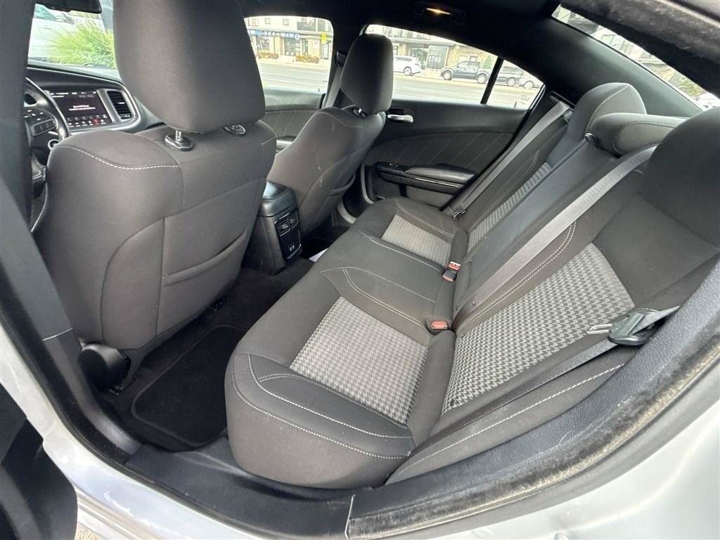 Used 2020 Dodge Charger SXT w/ Blacktop Package AWD/4WD image 18