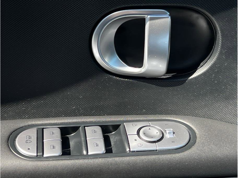 Used 2024 Hyundai Ioniq 5 SEL RWD image 21