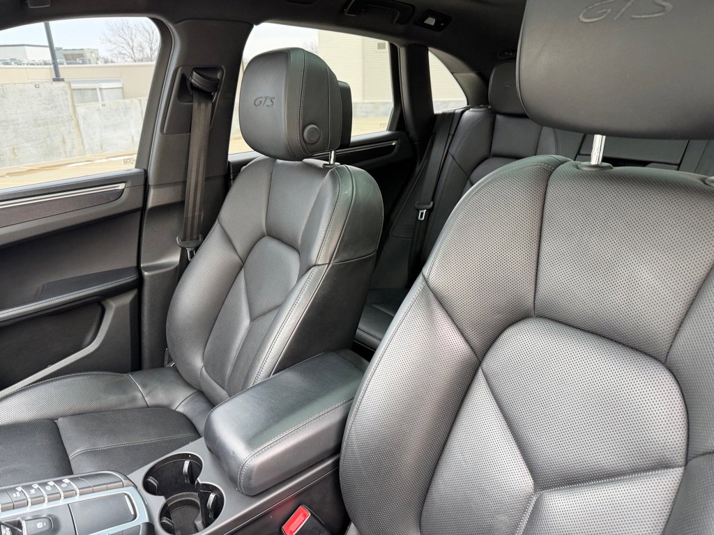 Used 2017 Porsche Macan GTS image 16