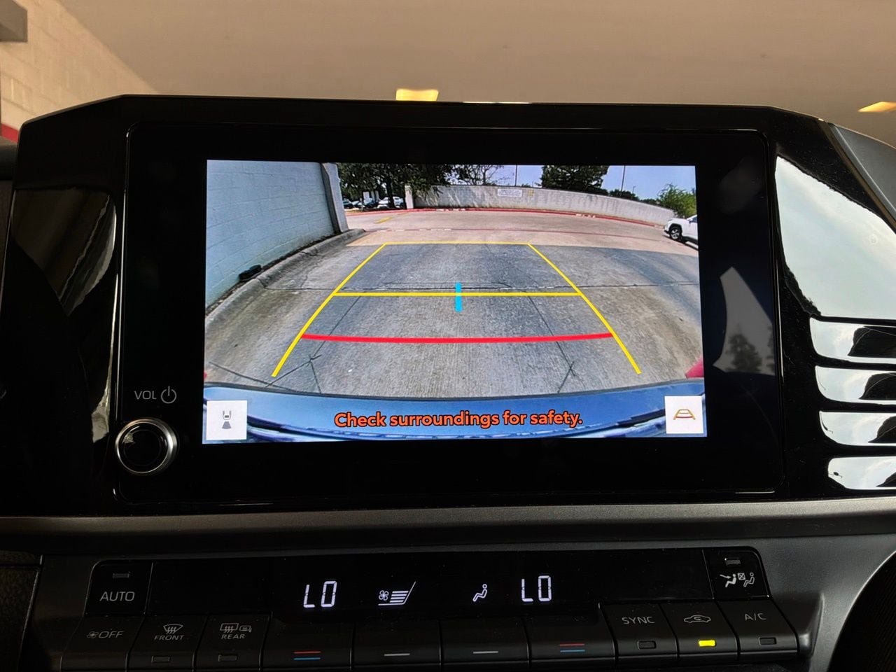 Used 2025 Toyota Camry LE FWD image 32