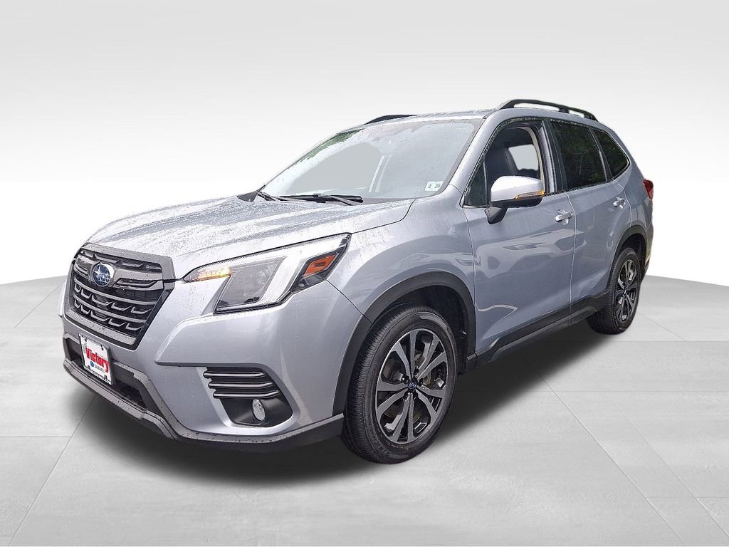 Used 2023 Subaru Forester Limited image 3
