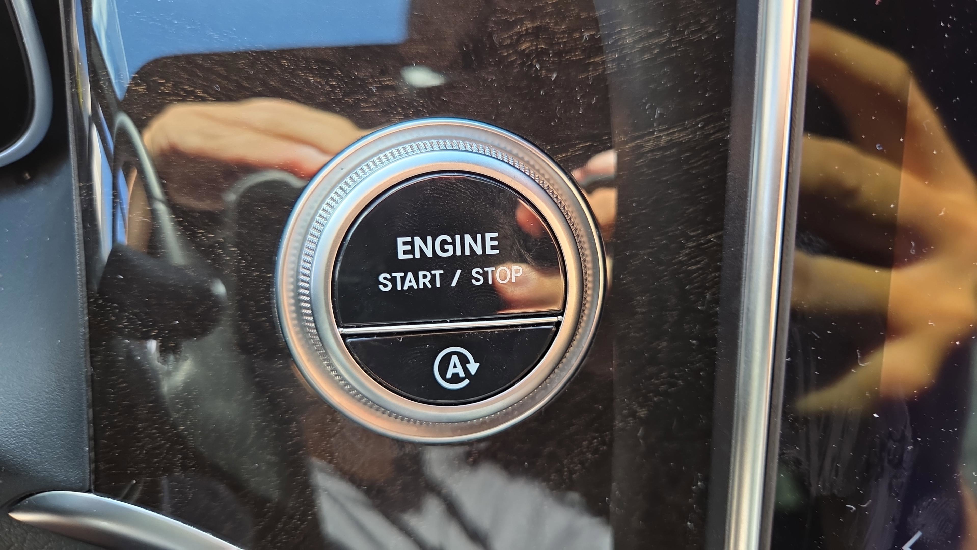 Used 2025 Mercedes-Benz GLC 300 image 37