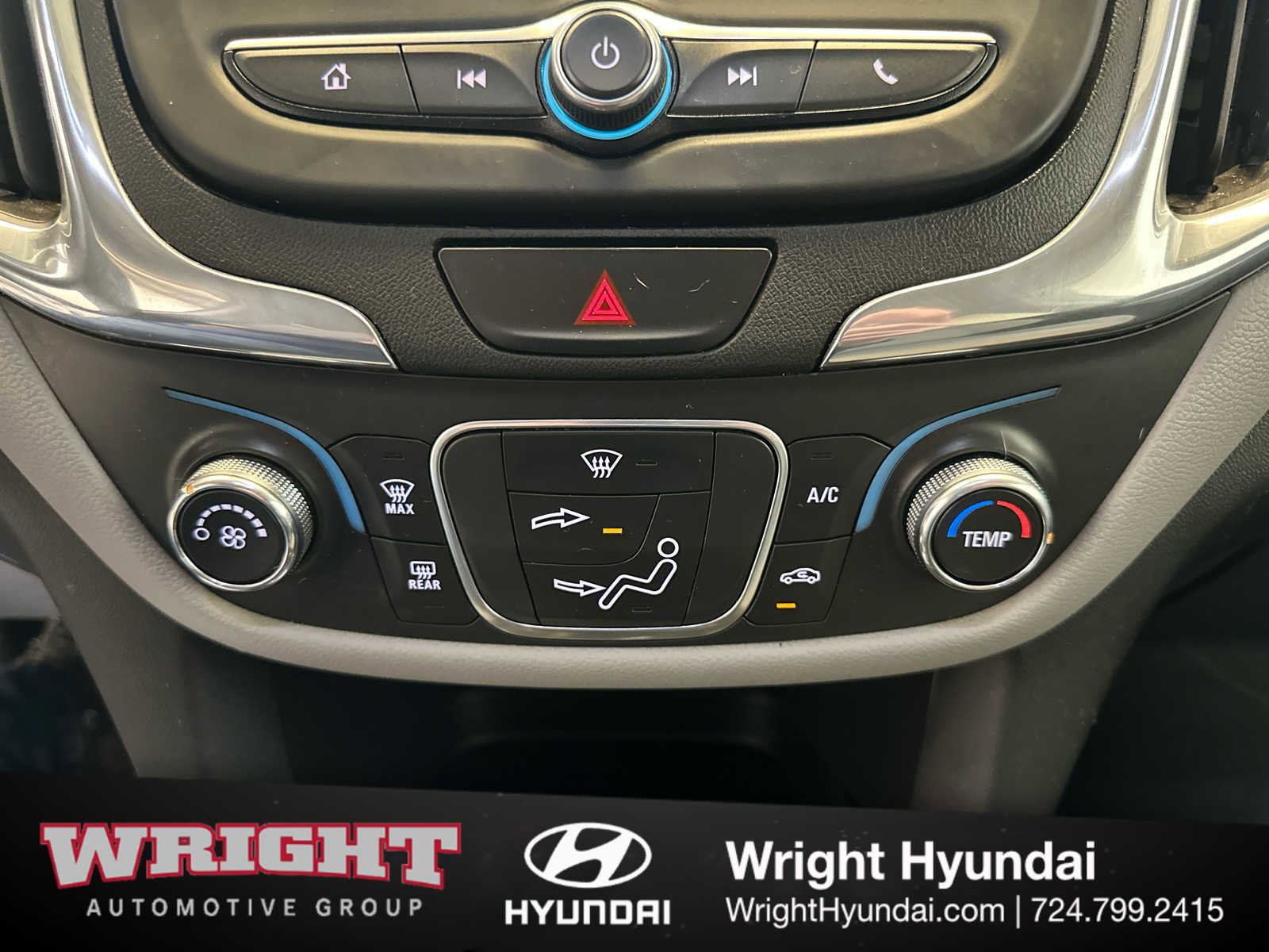 Used 2020 Chevrolet Equinox LT image 28