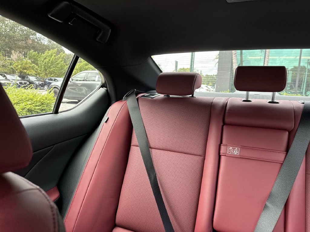 Used 2023 Lexus IS 300 w/ Comfort Package RWD image 17