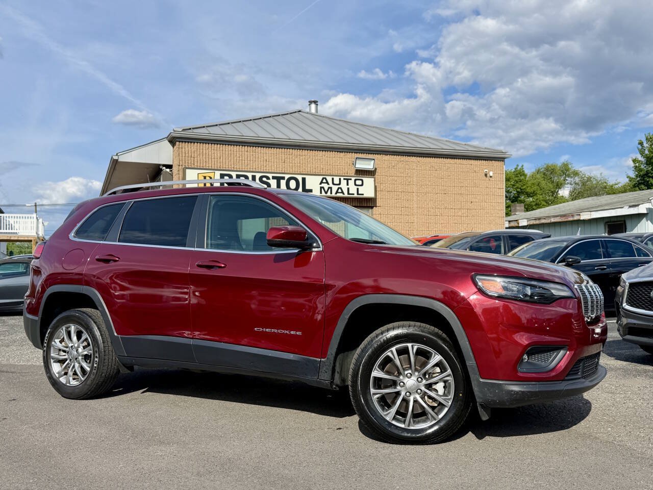 Used 2021 Jeep Cherokee Latitude Lux FWD image 22