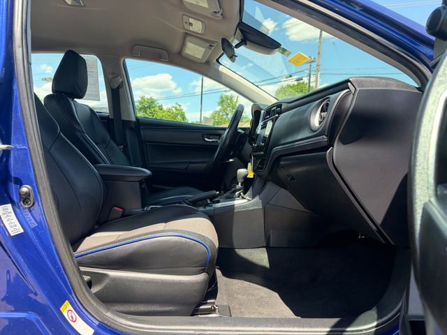 Used 2017 Toyota Corolla SE w/ Carpet Mat Package (TMS) FWD image 19