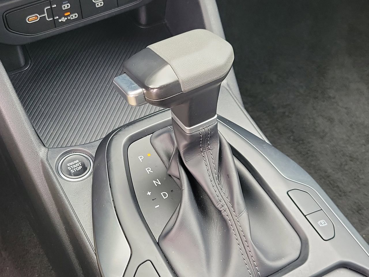 Used 2025 Kia K4 LXS image 26