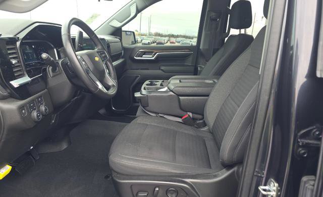 Used 2022 Chevrolet Silverado 1500 LT image 6