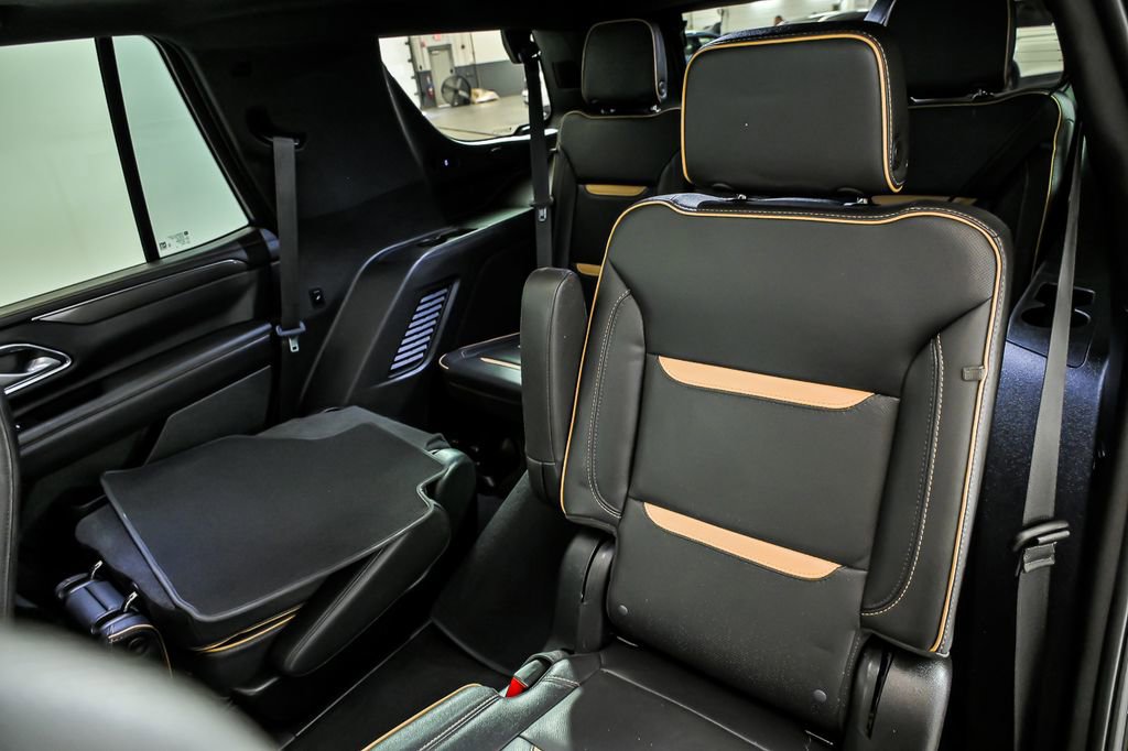 Used 2022 GMC Yukon AT4 AWD/4WD image 16