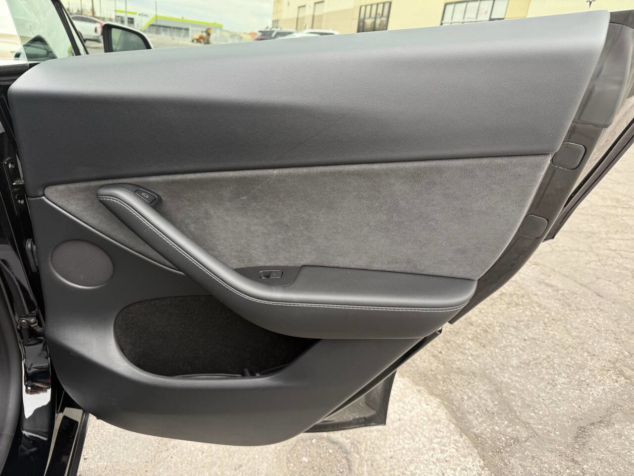 Used 2023 Tesla Model Y Performance image 25