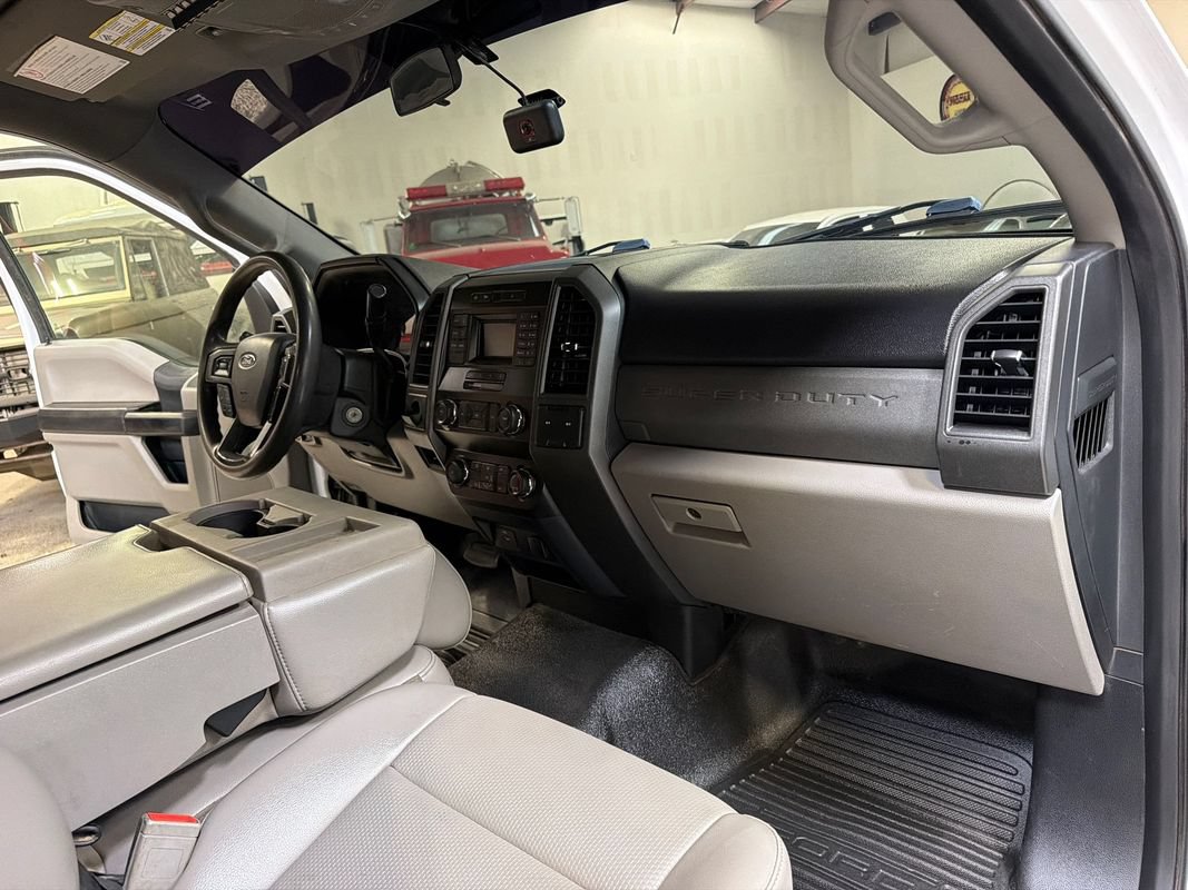 Used 2019 Ford F550 2WD Regular Cab Super Duty image 31