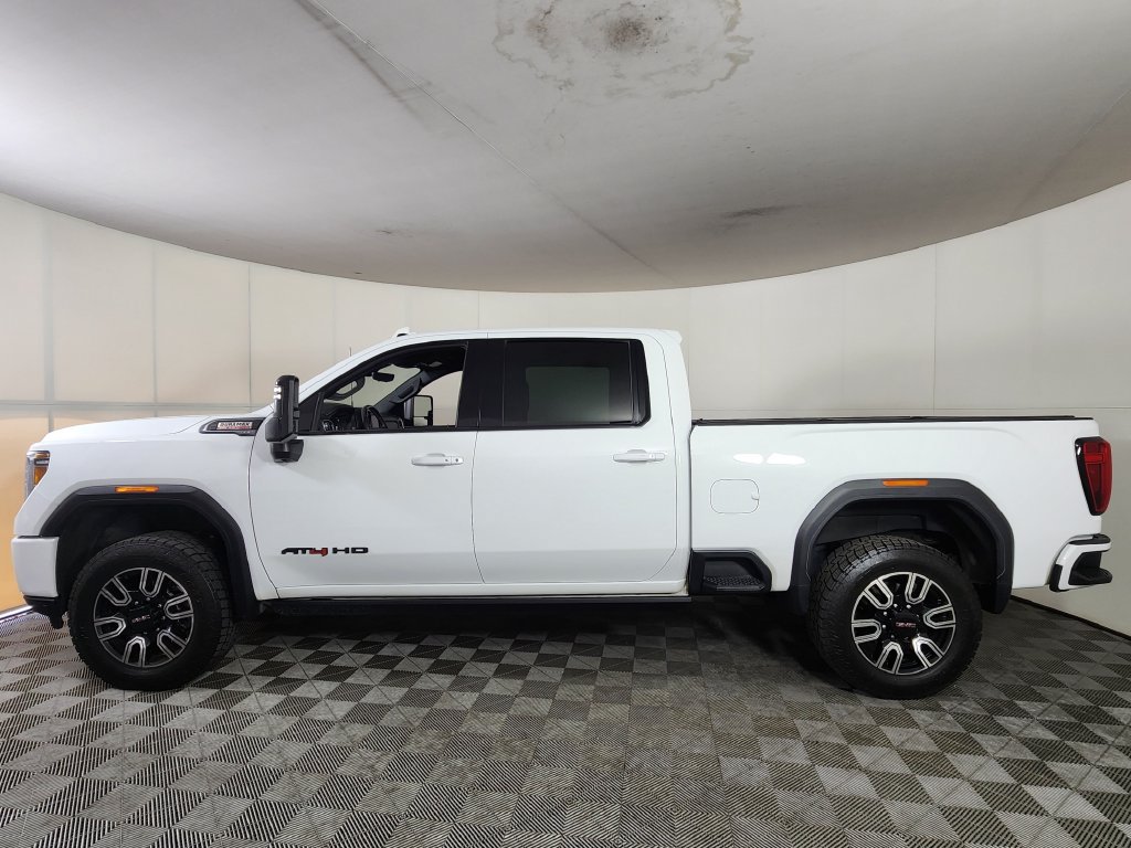 Used 2022 GMC Sierra 2500 AT4 w/ AT4 Preferred Package AWD/4WD image 4