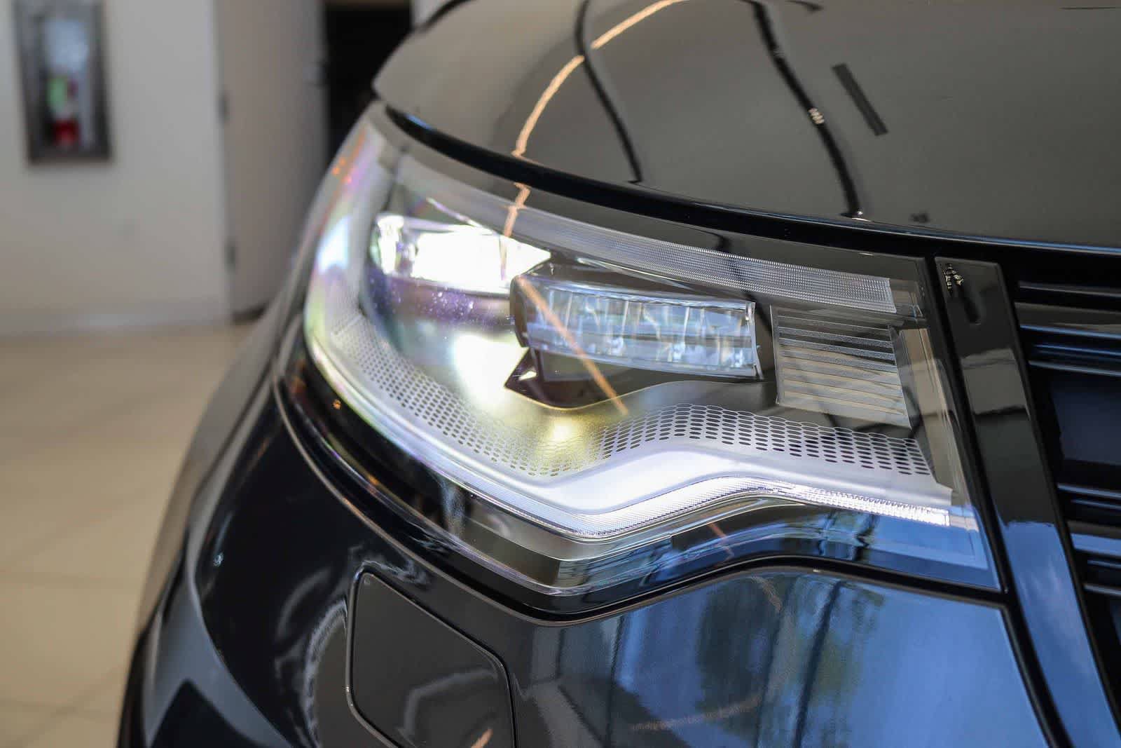 New 2026 Land Rover Discovery Dynamic SE AWD/4WD image 8