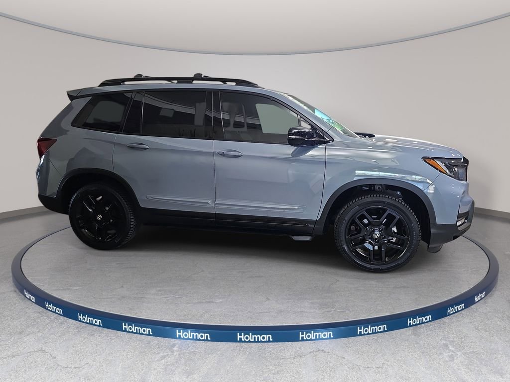 Used 2024 Honda Passport Black Edition image 5