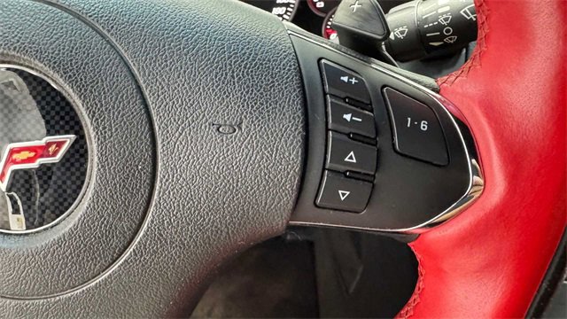 Used 2013 Chevrolet Corvette Convertible image 21