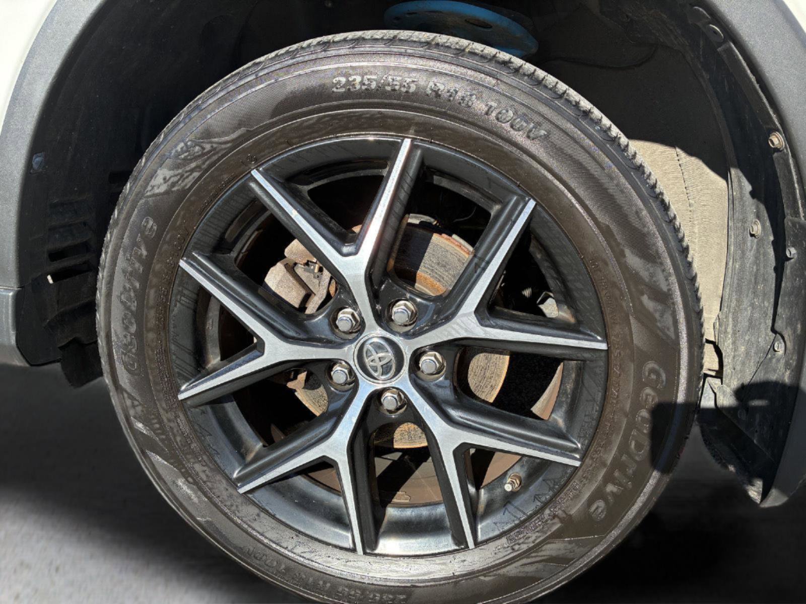 Used 2018 Toyota RAV4 SE w/ Power Extra Value Package AWD/4WD image 16