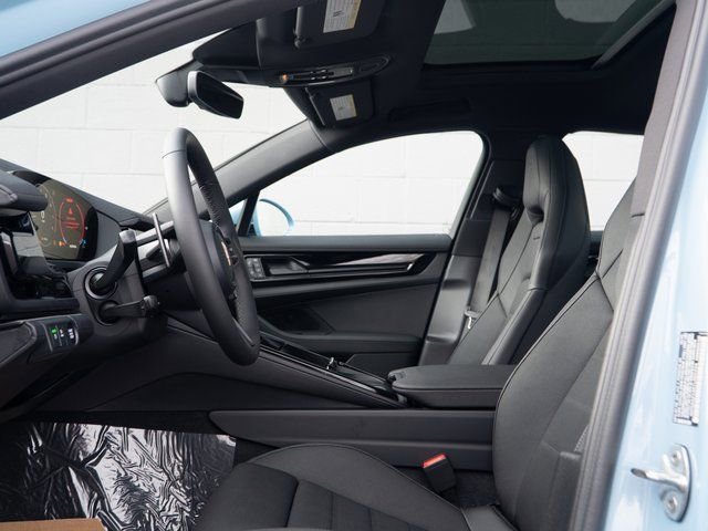 New 2026 Porsche Panamera 4 image 17