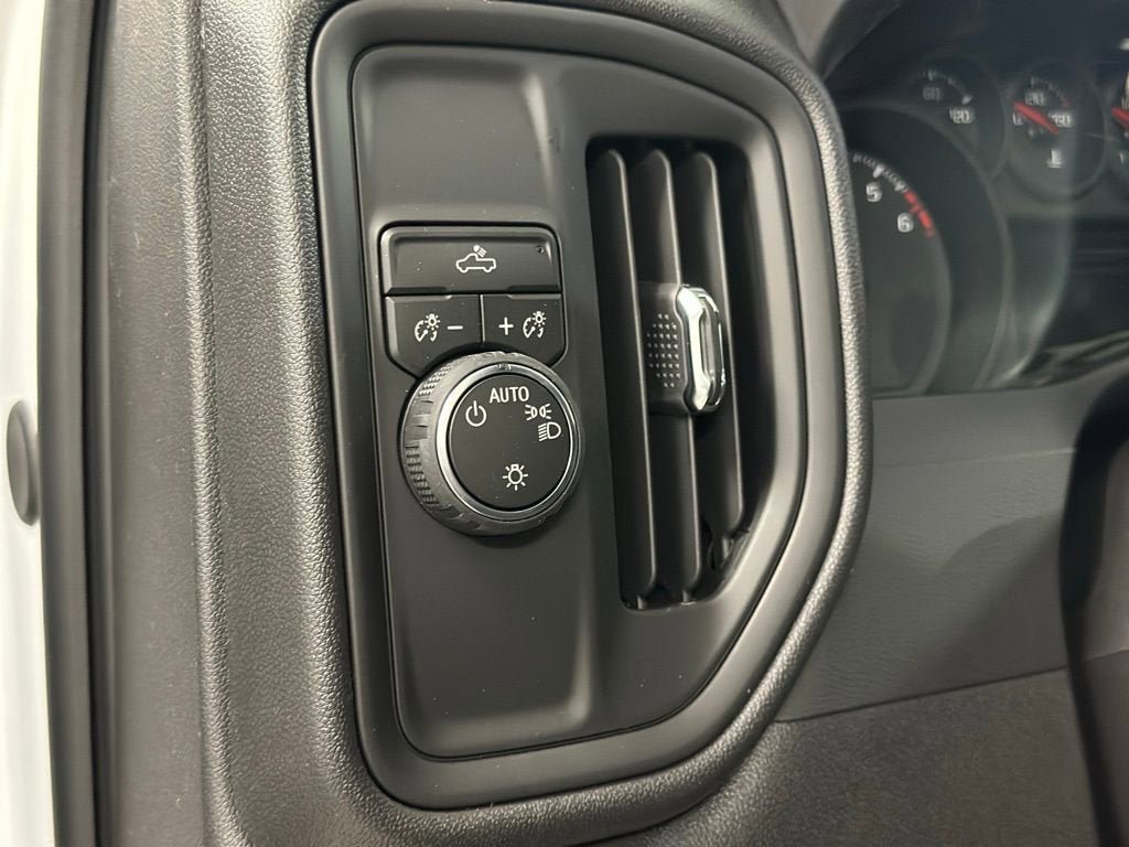 New 2026 Chevrolet Silverado 1500 Custom RWD image 19