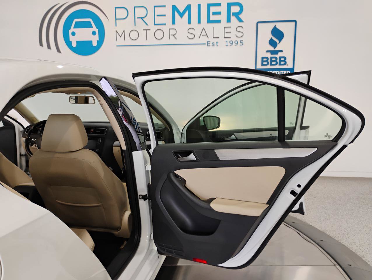 Used 2016 Volkswagen Jetta SE FWD image 87