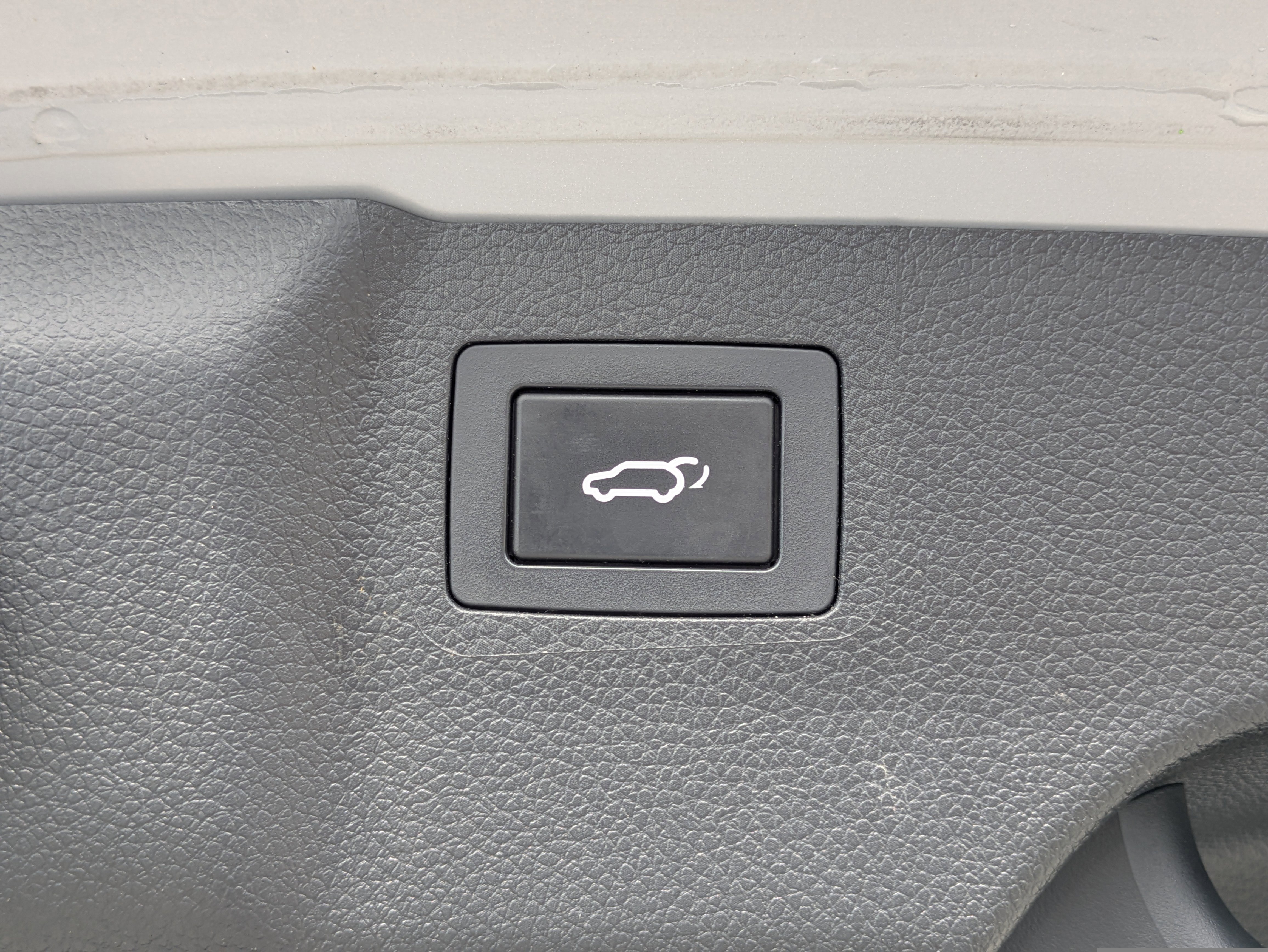 Used 2014 Hyundai Santa Fe Limited image 14