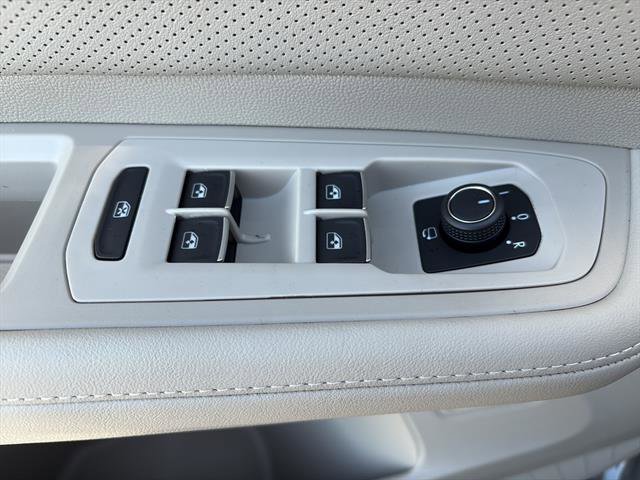 New 2026 Volkswagen Atlas SEL Premium R-Line image 18