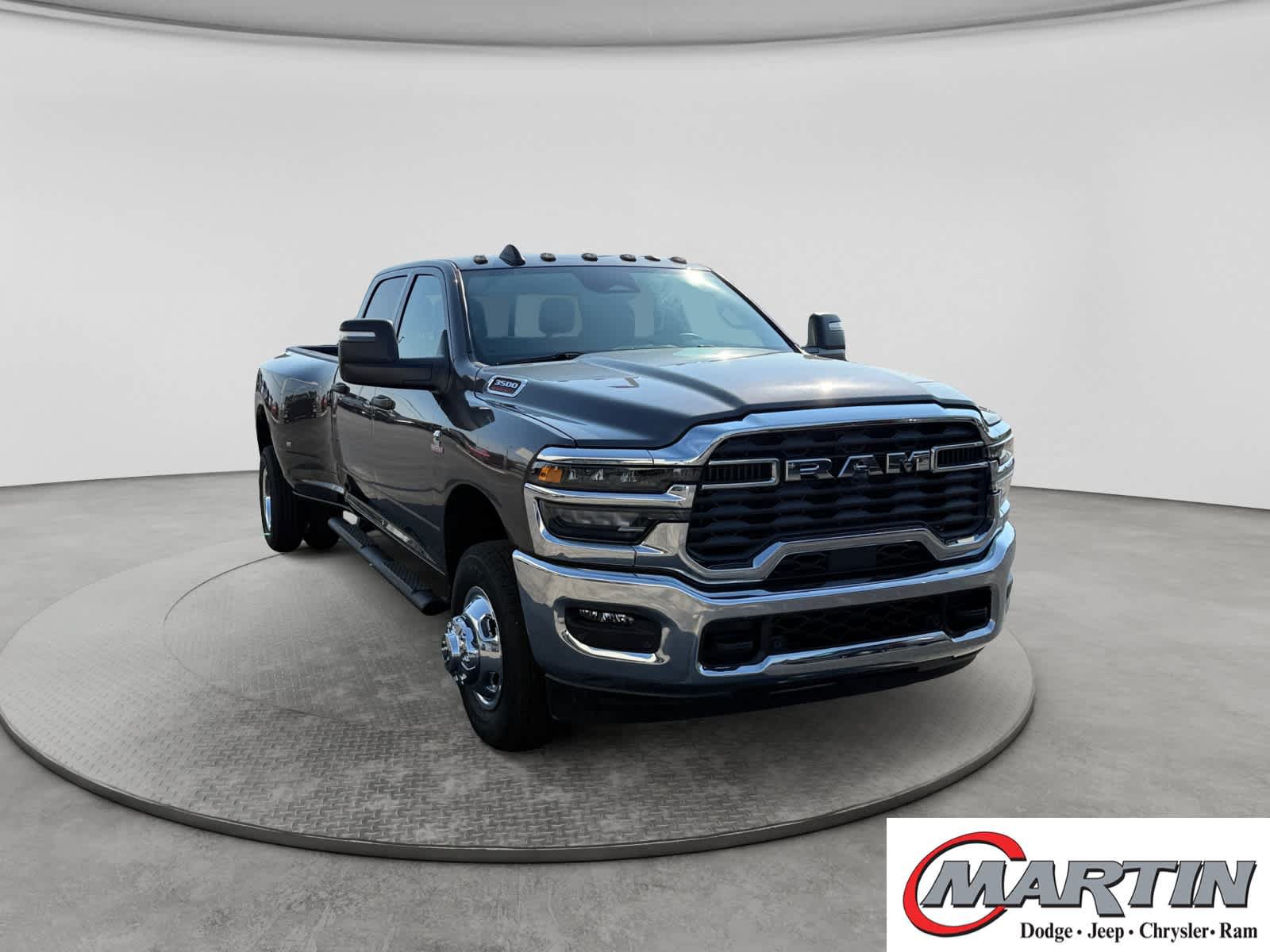 New 2027 RAM 3500 Tradesman AWD/4WD image 3