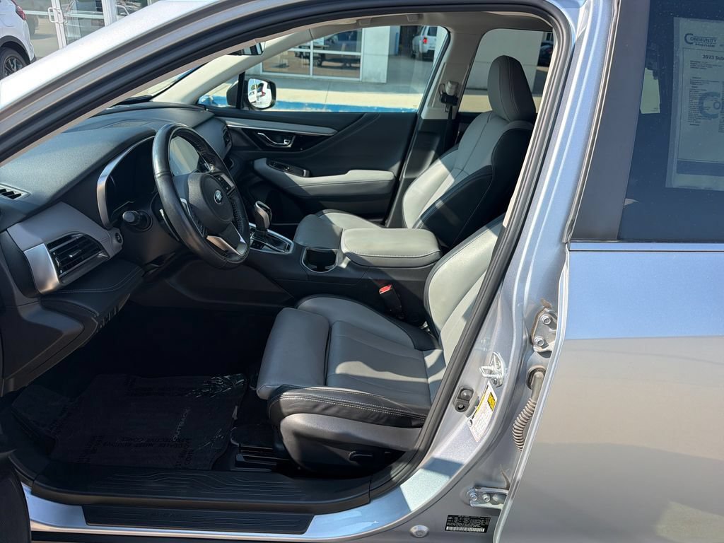 Used 2023 Subaru Outback Limited AWD/4WD image 9
