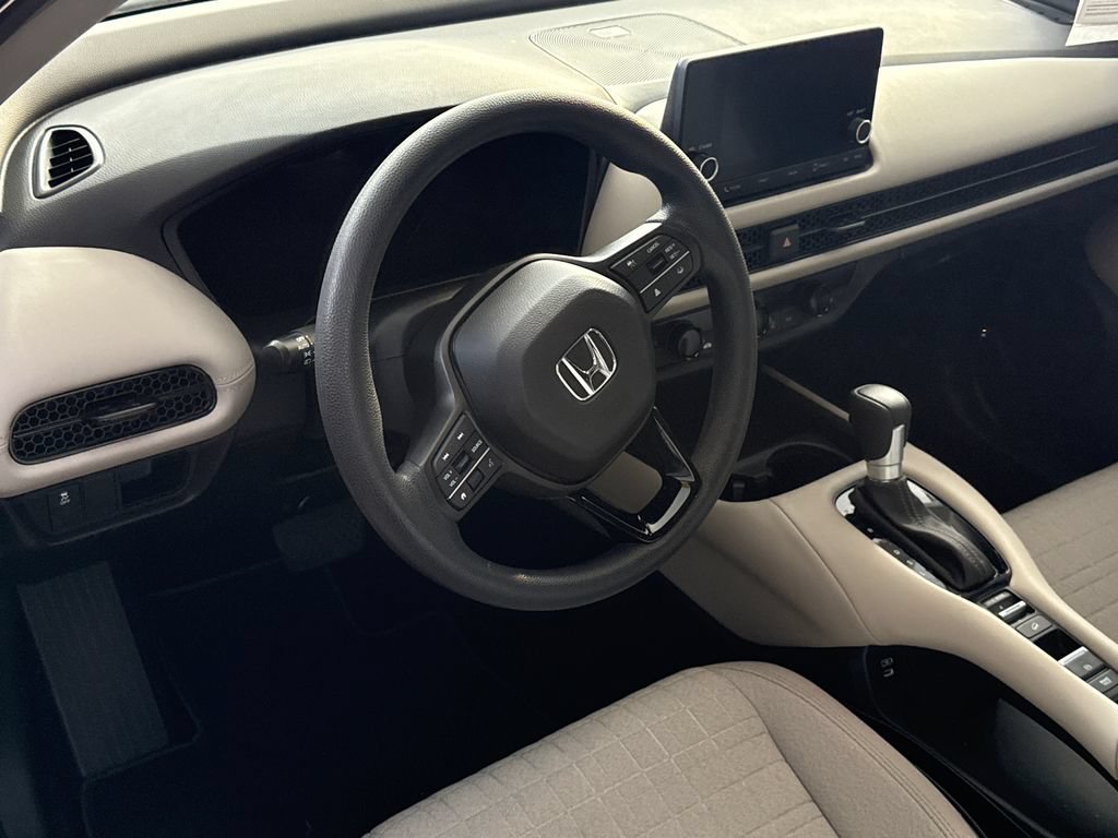 Used 2025 Honda HR-V LX image 10