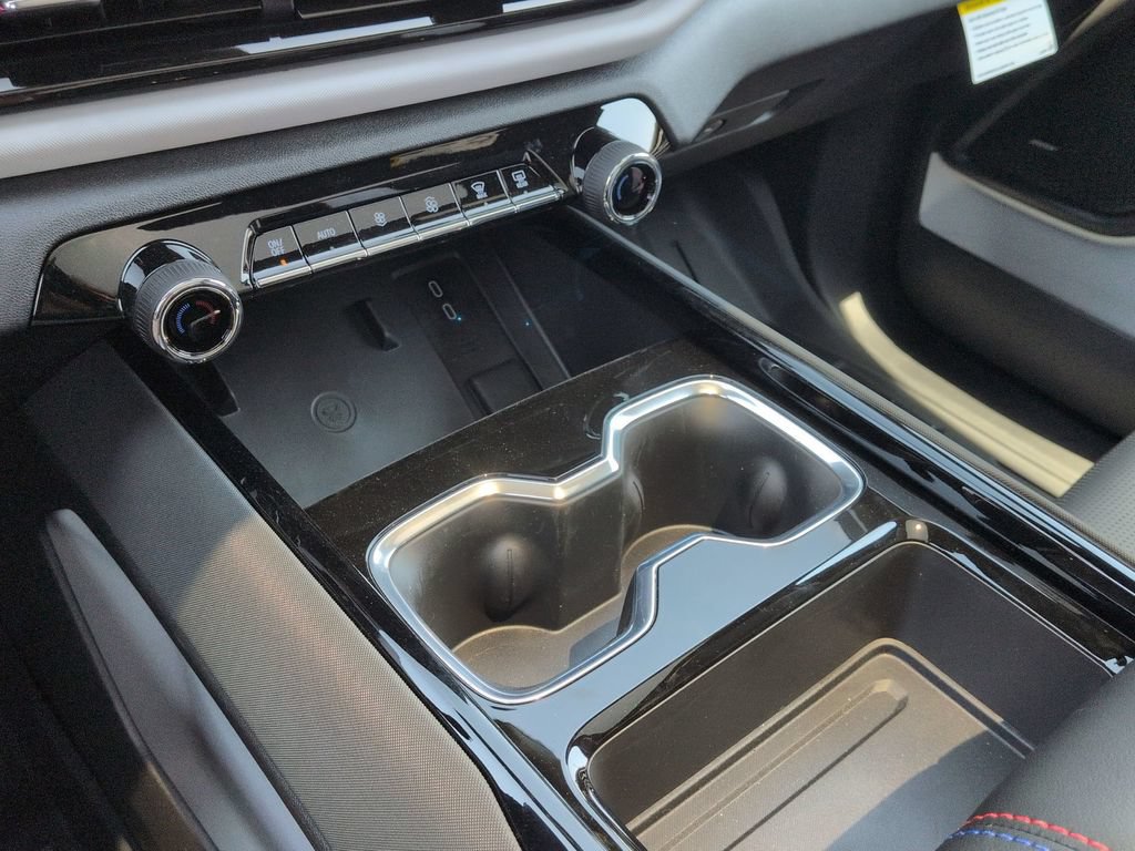 New 2026 Chevrolet Silverado EV 4x4 Crew Cab image 18