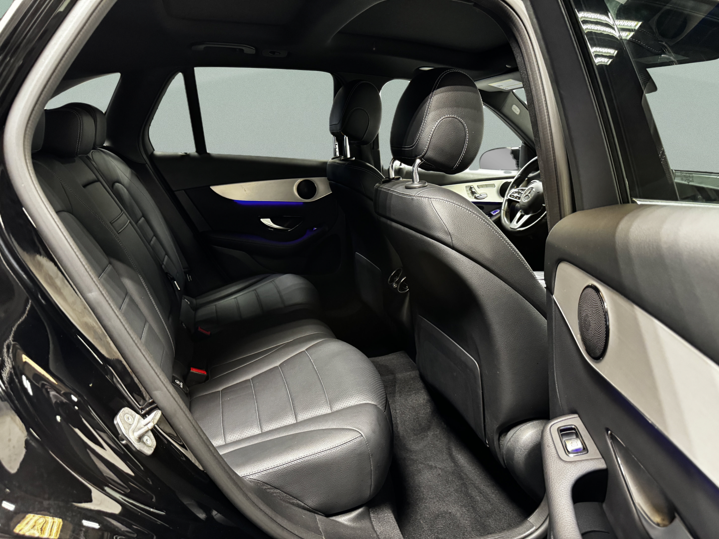 Used 2021 Mercedes-Benz GLC 300 image 33