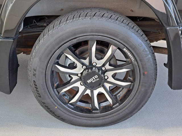 Used 2015 Chevrolet Express 2500 RWD image 33