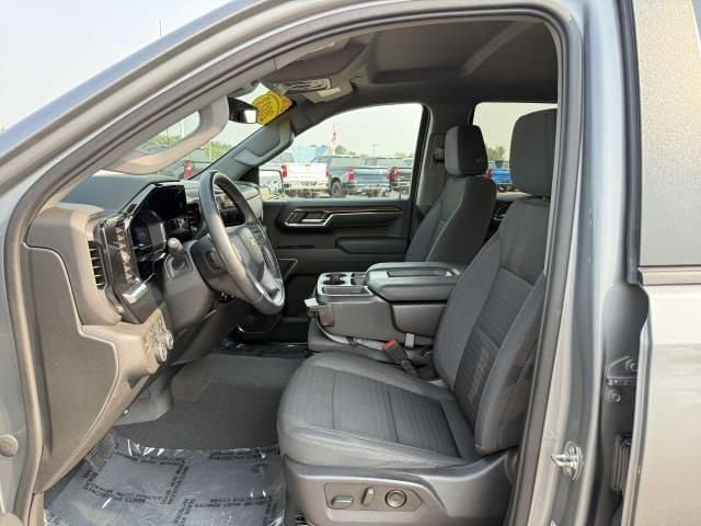 Used 2023 Chevrolet Silverado 1500 LT AWD/4WD image 11