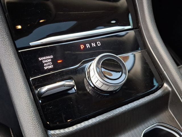 Used 2024 Jeep Grand Cherokee L Limited AWD/4WD image 13