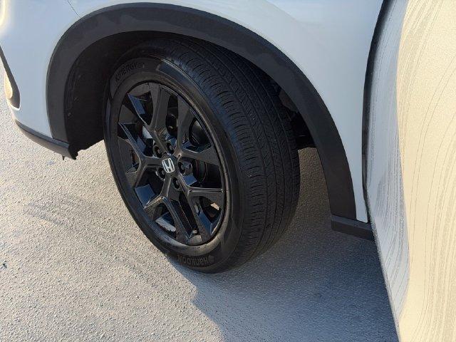 Certified 2024 Honda HR-V Sport image 27