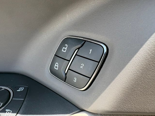 Used 2021 Ford Expedition XLT AWD/4WD image 26