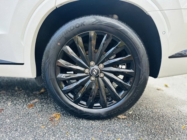 Used 2024 Hyundai Palisade Calligraphy image 30