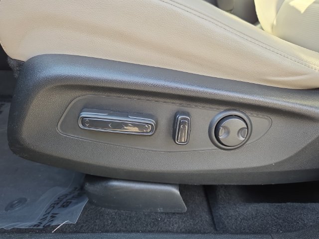 Used 2024 Honda CR-V EX-L image 11