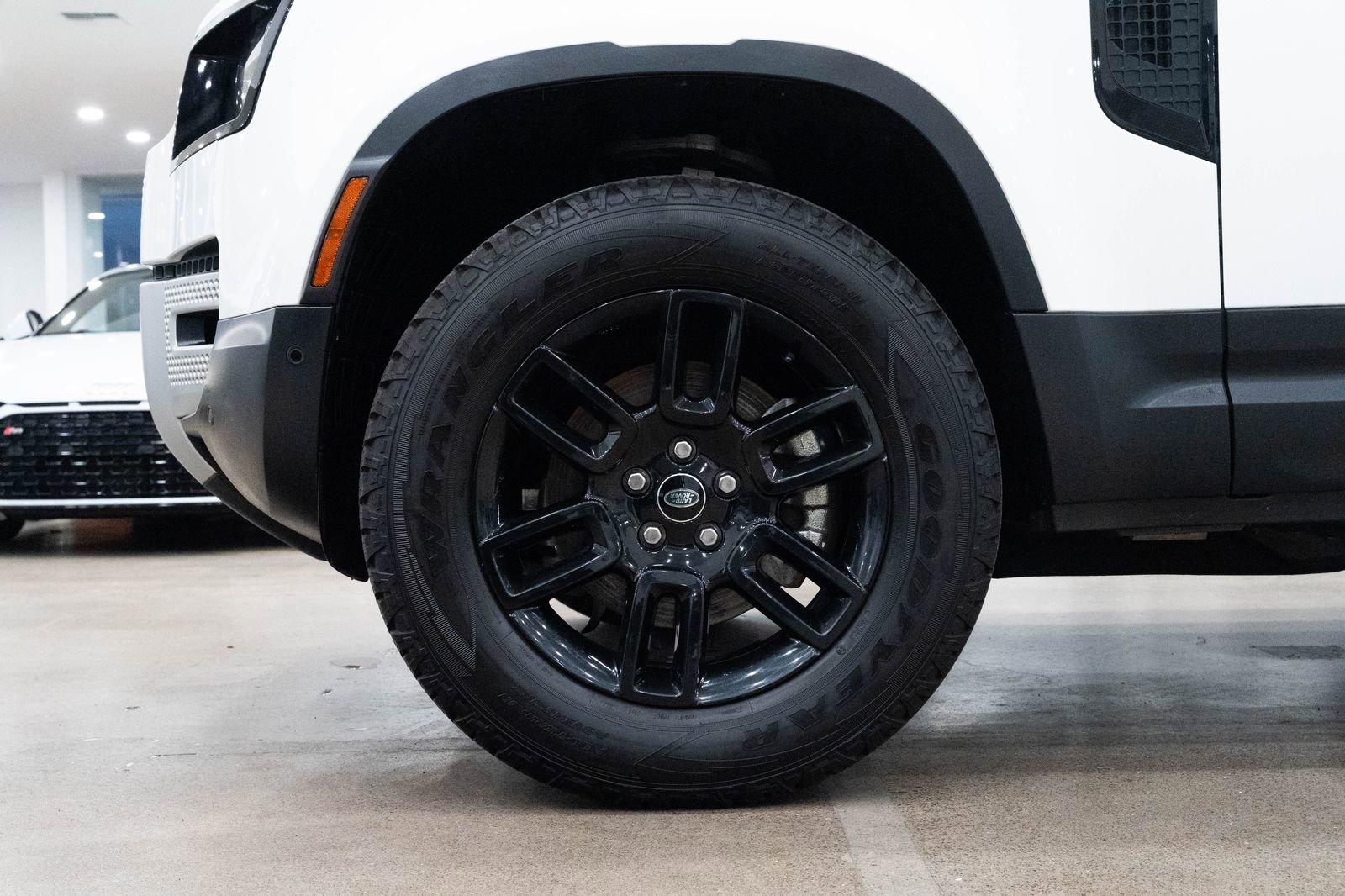 Used 2021 Land Rover Defender 90 S image 7