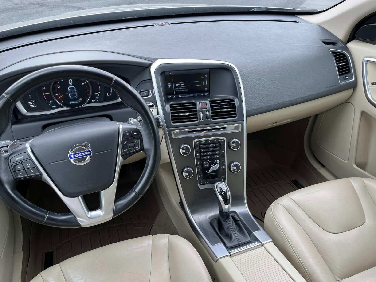 Used 2015 Volvo XC60 T6 Premier Plus AWD/4WD image 14