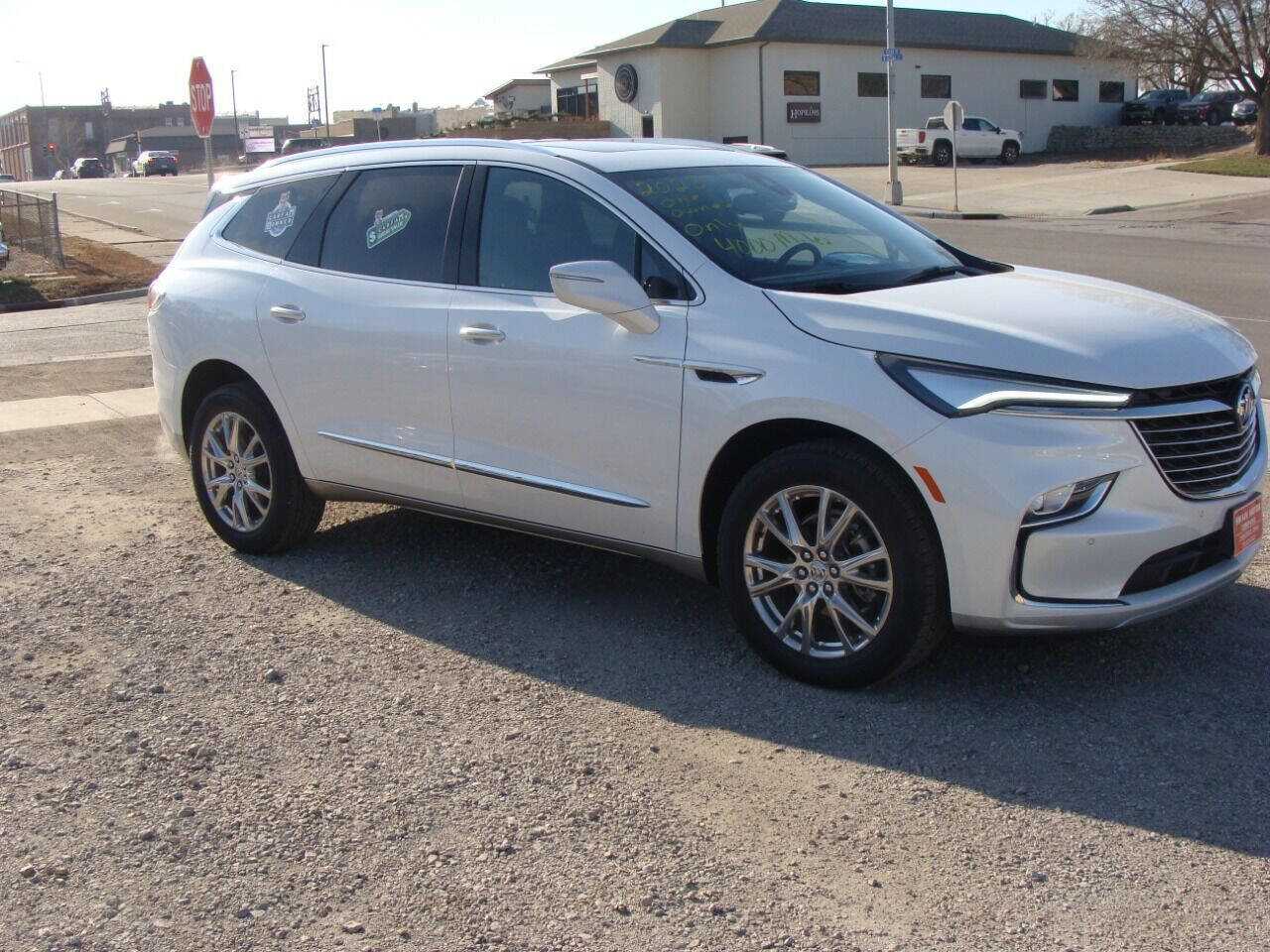 Used 2023 Buick Enclave Essence w/ Experience Buick Package image 3