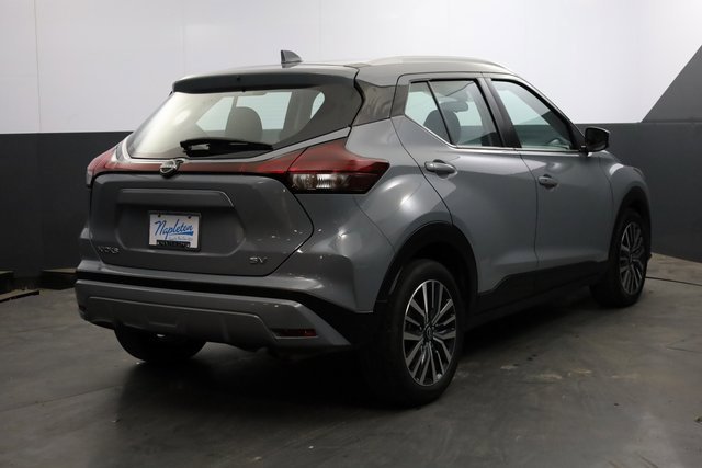 Used 2023 Nissan Kicks SV image 4