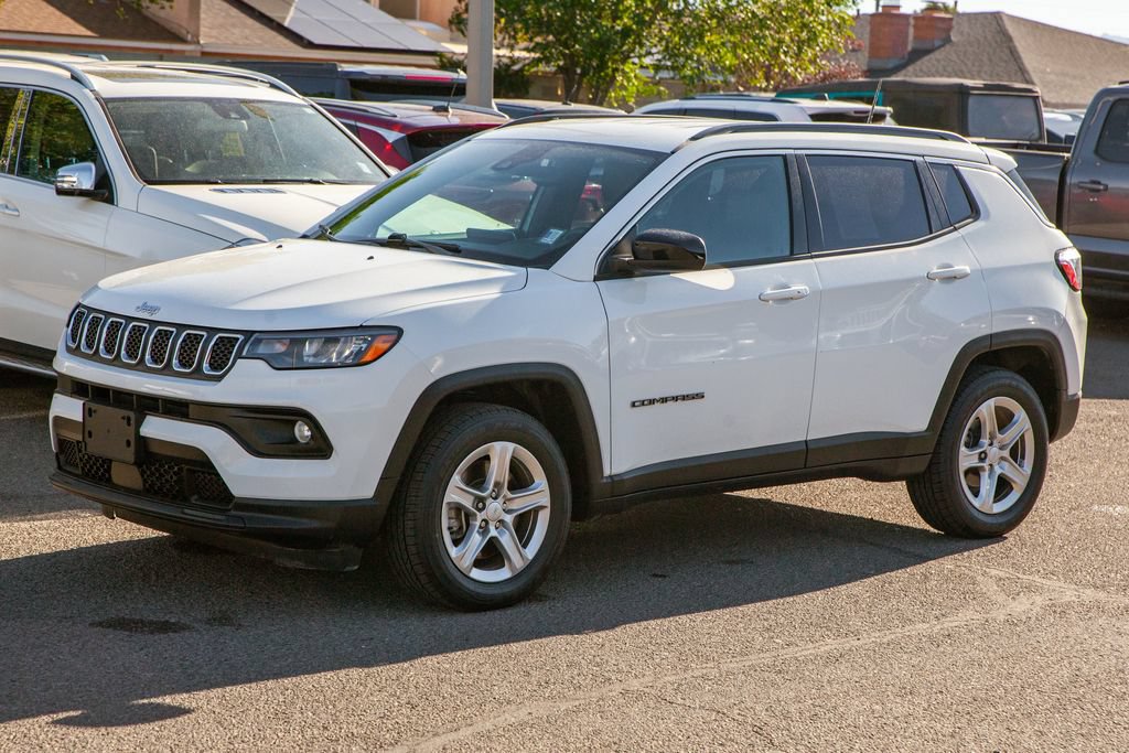 Used 2023 Jeep Compass Latitude AWD/4WD image 9