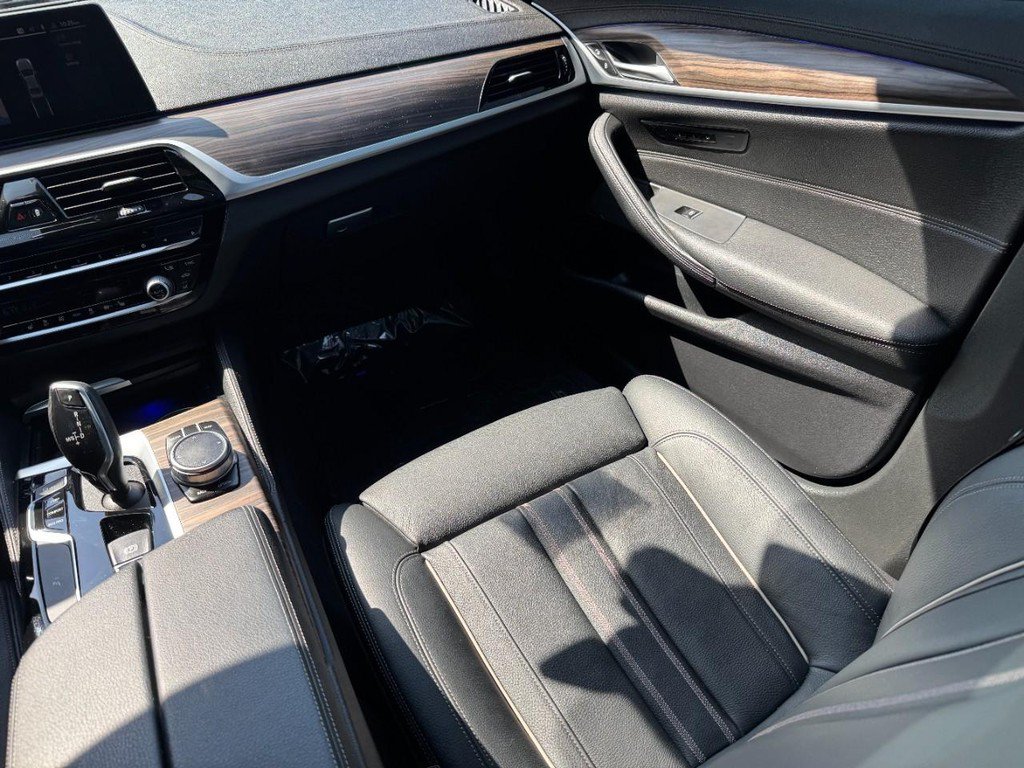Used 2020 BMW 540i xDrive w/ Premium Package AWD/4WD image 18