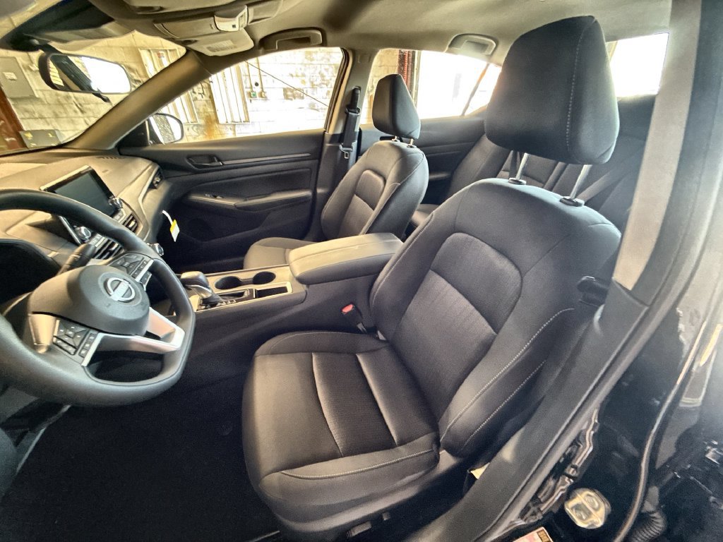 New 2026 Nissan Altima 2.5 SV FWD image 13